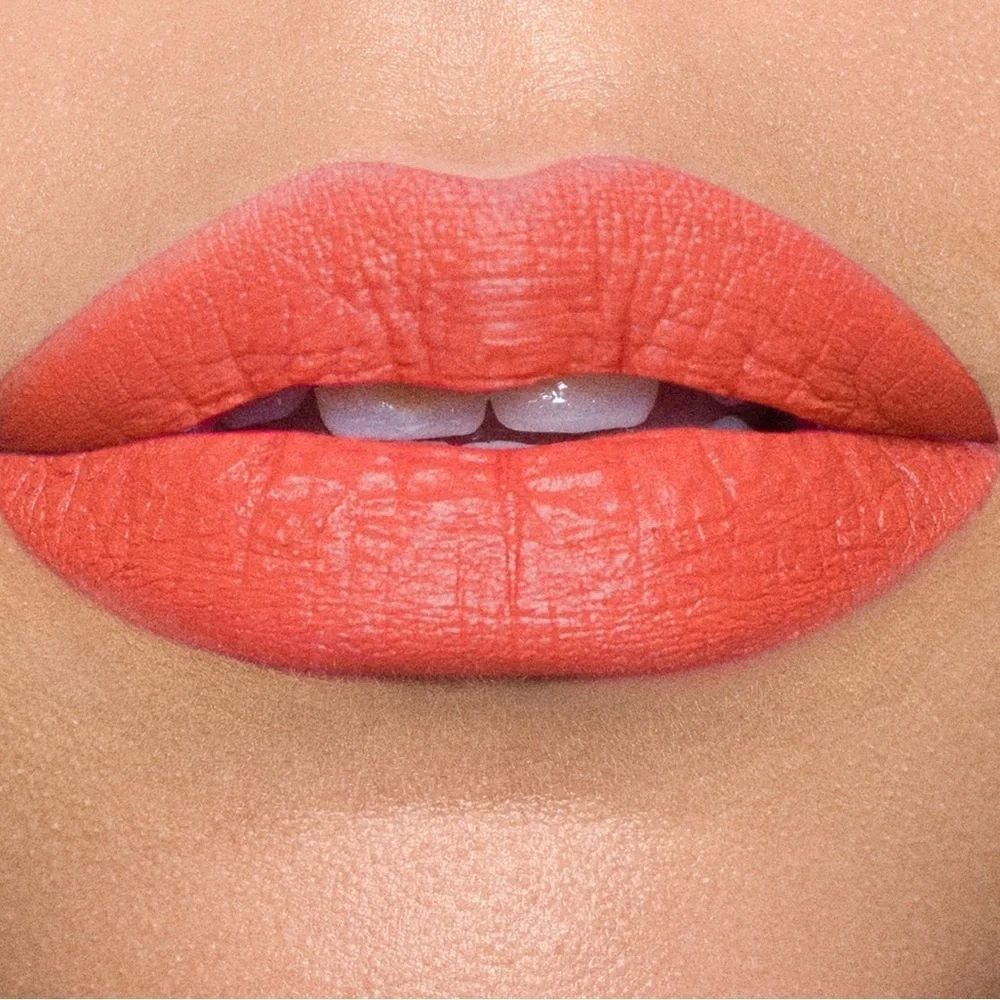 NWT Jeffree Star Velvet Trap Kumquat